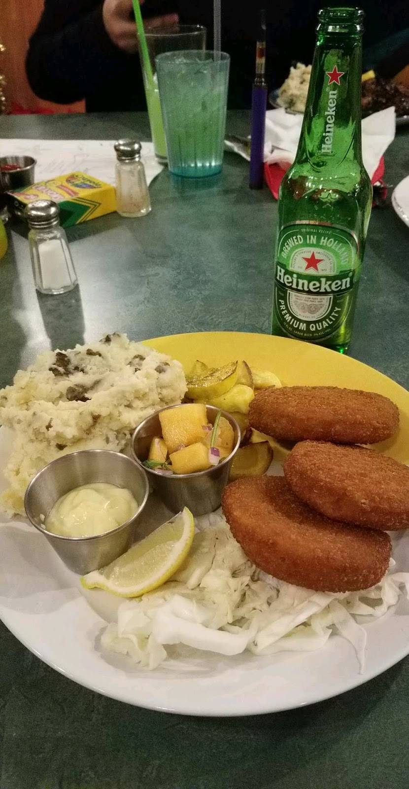 Winey Beach Cafe | restaurant | 1350 119th St, Whiting, IN 46394, USA | 2196591466 OR +1 219-659-1466