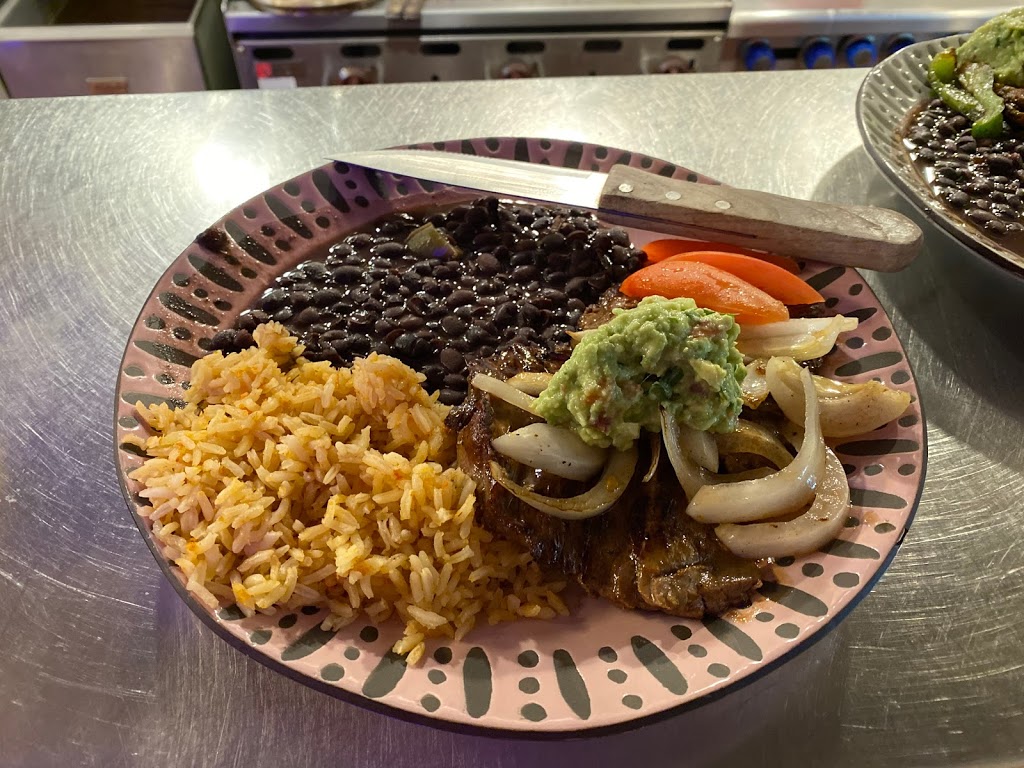 3 Hermanas | restaurant | 3260 J St, Sacramento, CA 95816, USA | 9163829079 OR +1 916-382-9079