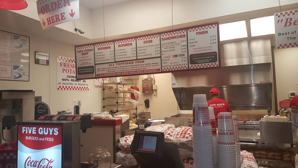 Five Guys | meal takeaway | 10835 Kings Rd, Myrtle Beach, SC 29572, USA | 8438399078 OR +1 843-839-9078