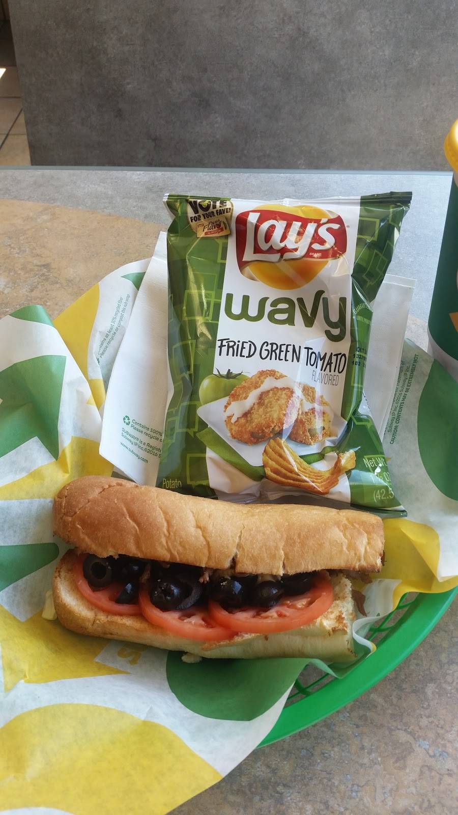 Subway | restaurant | 1359 East Pkwy, Gatlinburg, TN 37738, USA | 8654368726 OR +1 865-436-8726