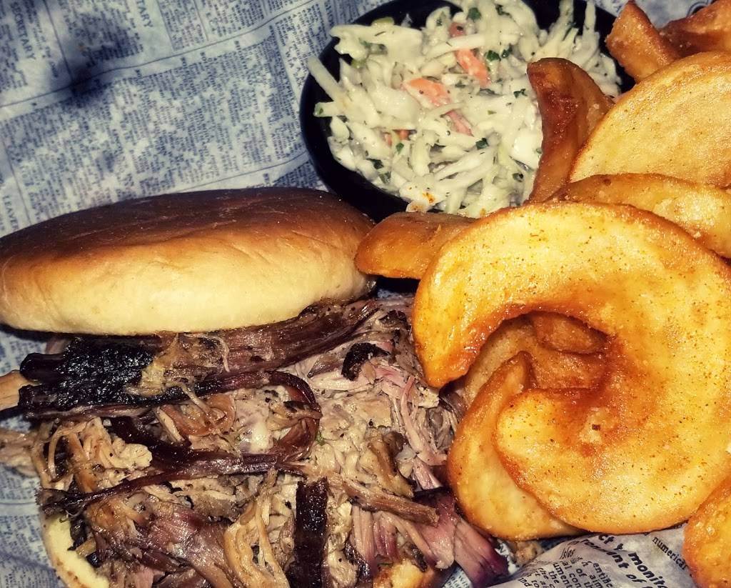 Slingers Smokehouse & Saloon | restaurant | 5853 Palmer Park Blvd, Colorado Springs, CO 80915, USA | 7194247664 OR +1 719-424-7664