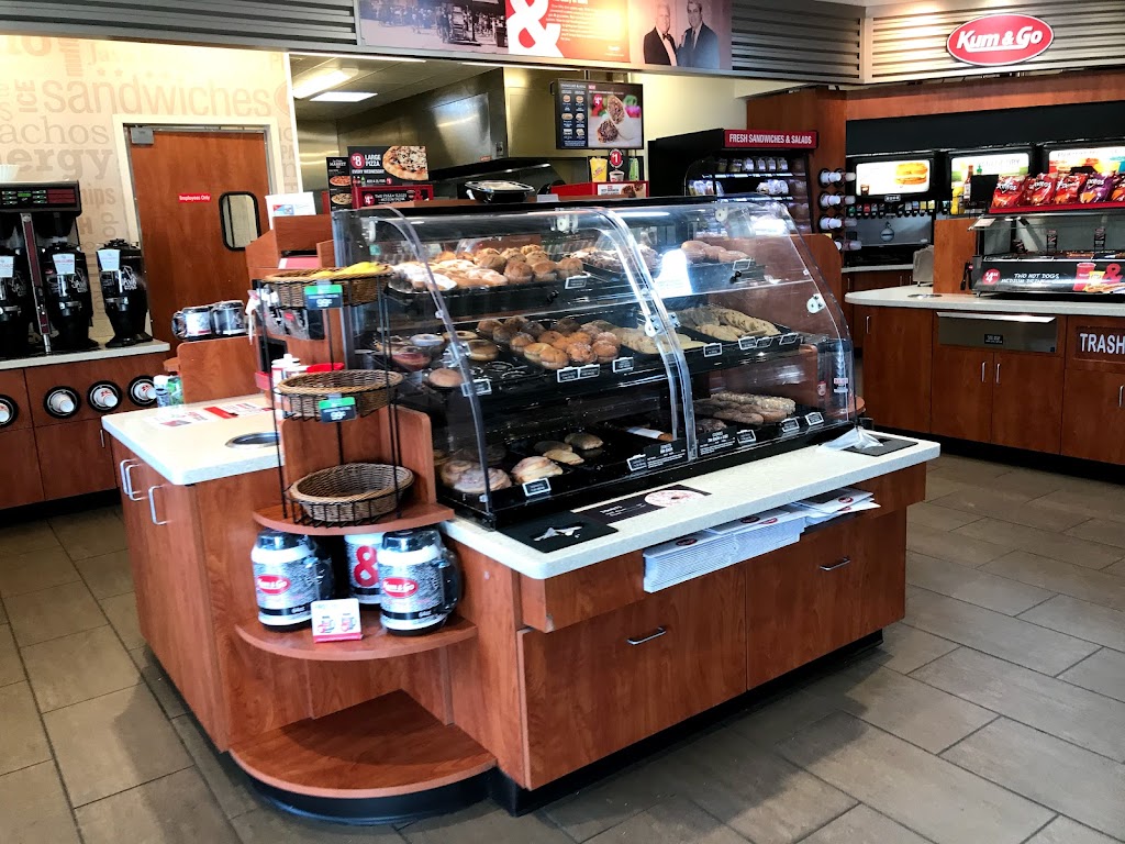 Kum & Go | meal takeaway | 21510 AR-365, Maumelle, AR 72113, USA | 5018512536 OR +1 501-851-2536