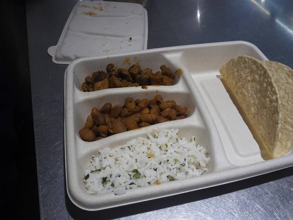 Chipotle Mexican Grill | restaurant | 3701 W, TX-12 Loop Ste 450, Dallas, TX 75220, USA | 2143500160 OR +1 214-350-0160