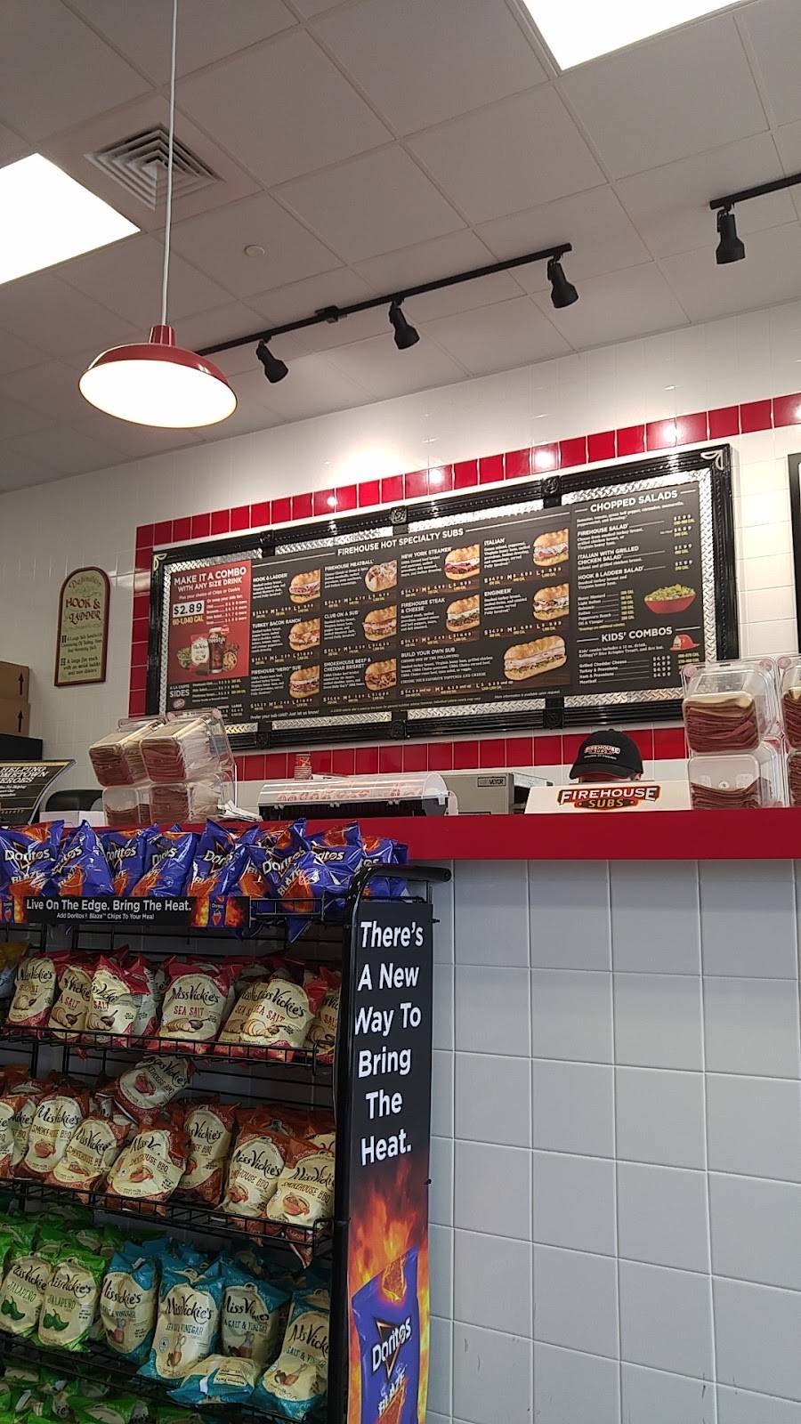 Firehouse Subs | meal delivery | 594 Farmington Ave #42B, Bristol, CT 06010, USA | 8602615525 OR +1 860-261-5525