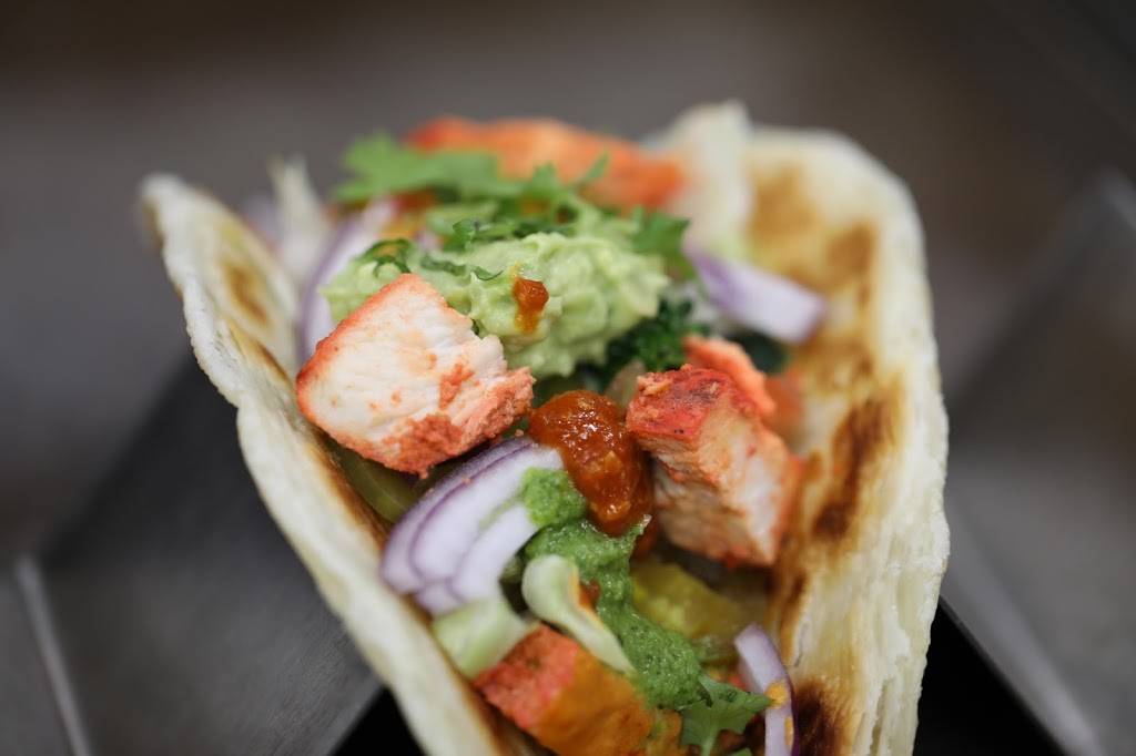 Signature Grill | restaurant | 505 E Green St #3, Champaign, IL 61820, USA | 2176070893 OR +1 217-607-0893