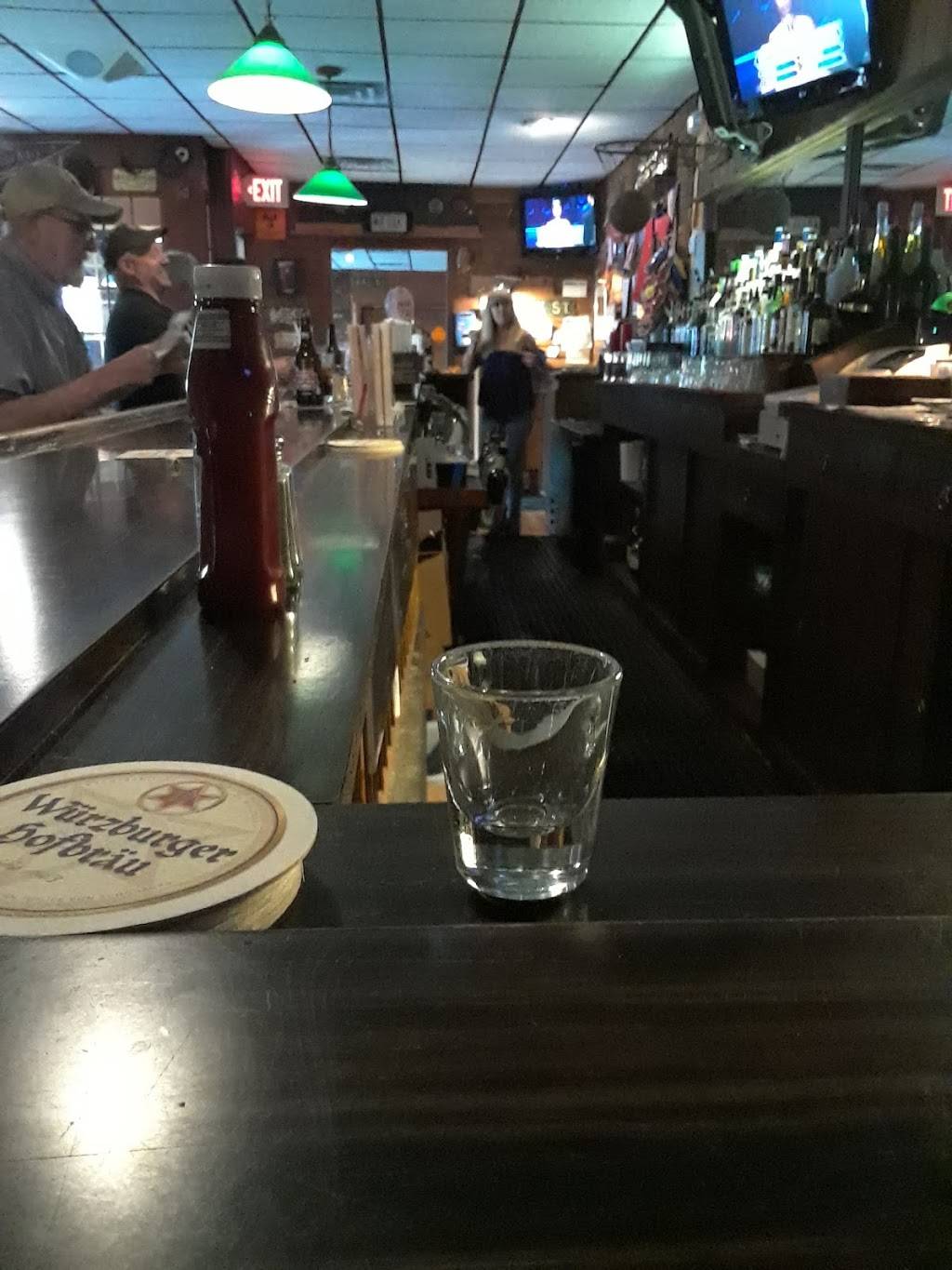 Oak Lounge | restaurant | 810 N Montello St, Brockton, MA 02301, USA | 5085808880 OR +1 508-580-8880