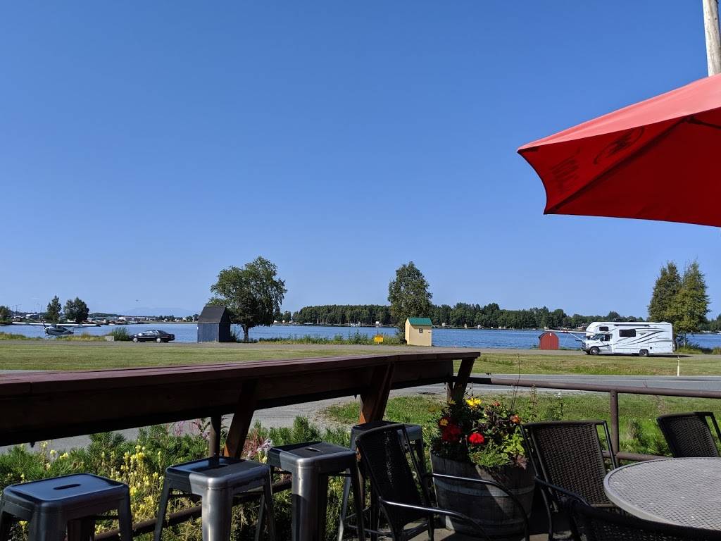 Pipers Restaurant & Sports Lounge | restaurant | 3450 Aviation Ave, Anchorage, AK 99502, USA | 9072494444 OR +1 907-249-4444