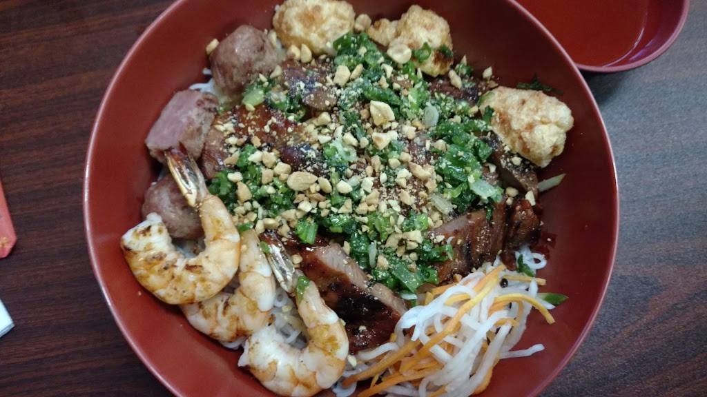 Vietnamese Cuisine And Sushi | restaurant | 3118 53rd Ave E, Bradenton, FL 34203, USA | 9412243229 OR +1 941-224-3229