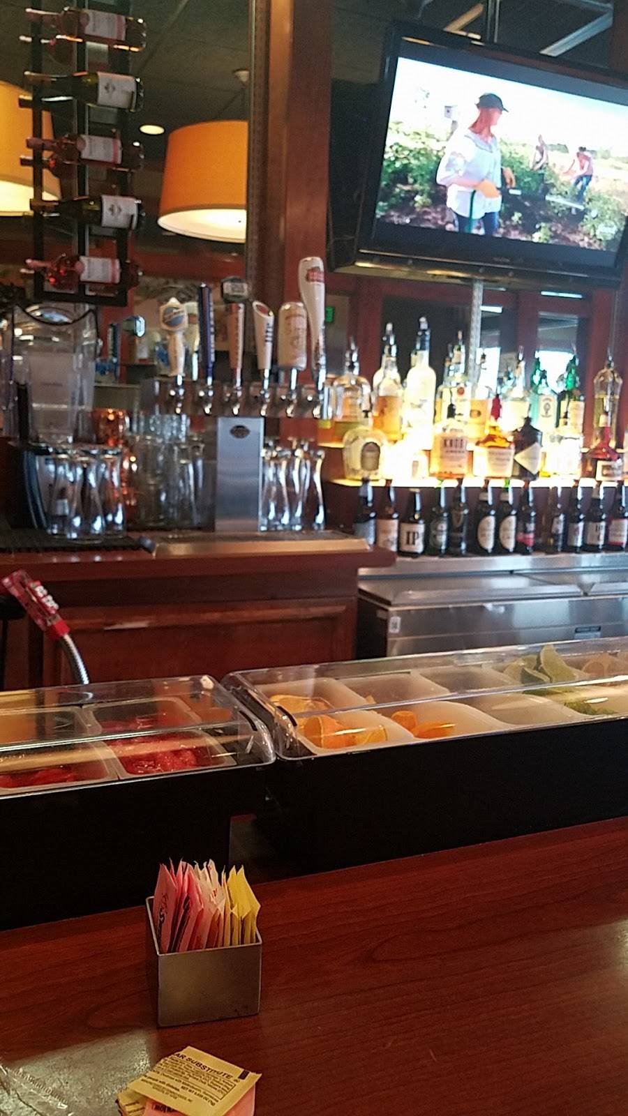 Ruby Tuesday | restaurant | 2304 N Wayne St, Angola, IN 46703, USA | 2606658791 OR +1 260-665-8791