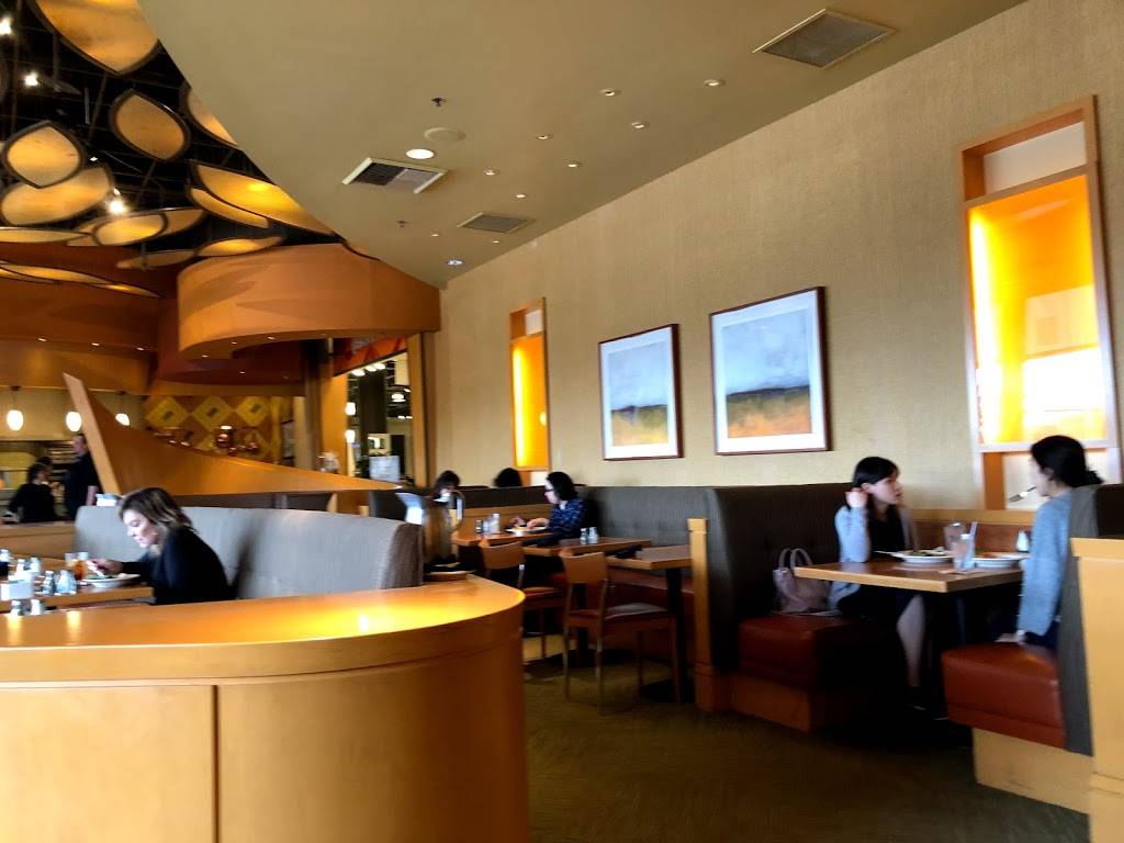 Cafe Bistro | cafe | 15900 La Cantera Pkwy, San Antonio, TX 78256, USA | 2103321900 OR +1 210-332-1900