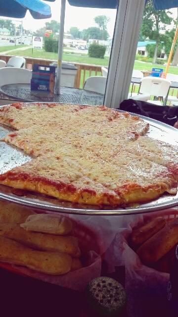 Sweet Lous South Pizzeria | restaurant | 1842 S 3rd St, Terre Haute, IN 47802, USA | 8128149655 OR +1 812-814-9655