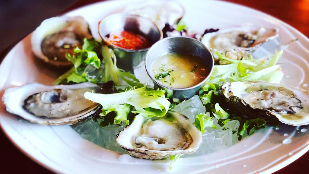 Noosa Bistro | restaurant | 9500 Diamond Centre Dr, Mentor, OH 44060, USA | 4409531088 OR +1 440-953-1088