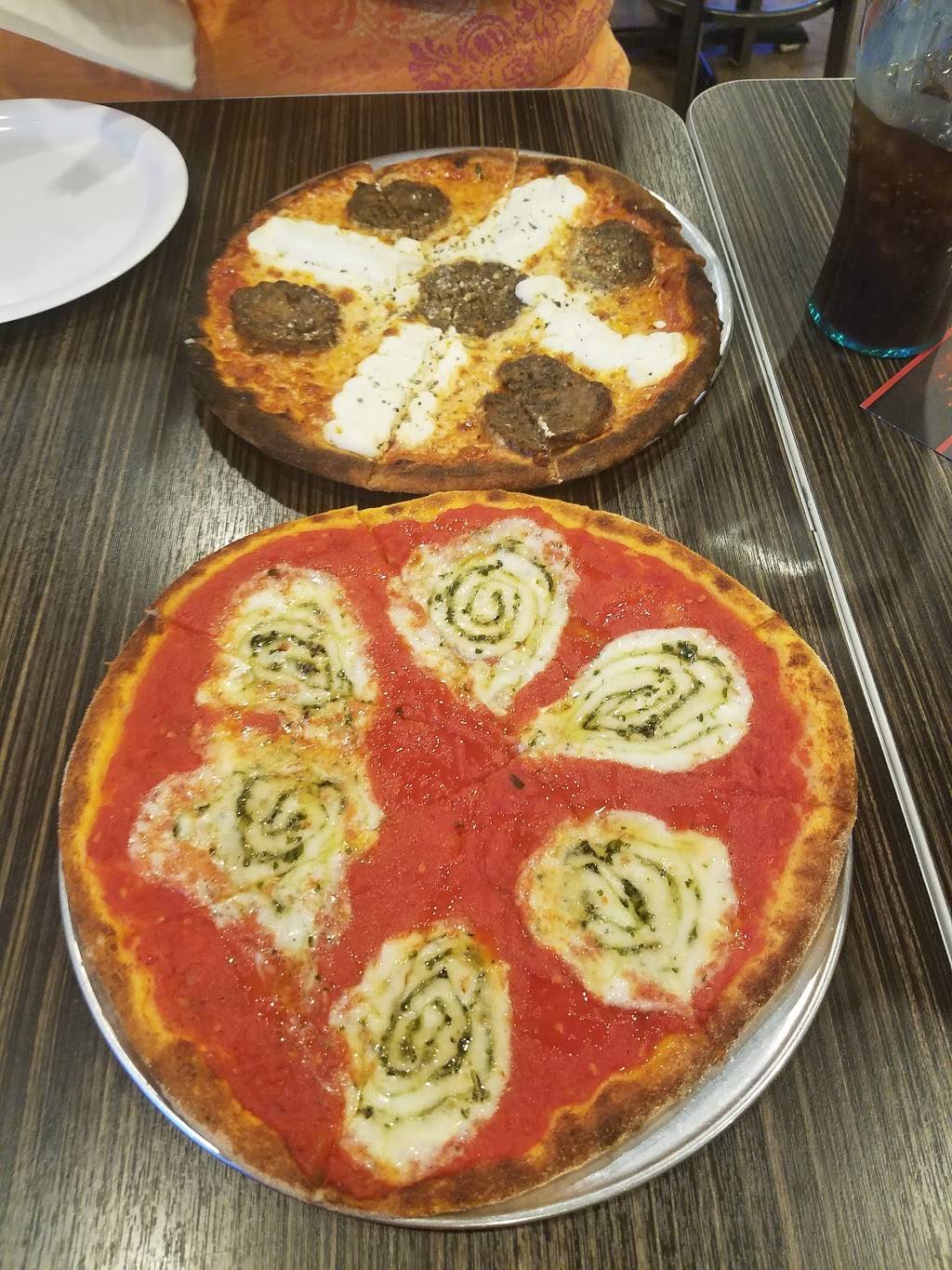 Pizzelii | restaurant | 7639 Wooster Pike, Cincinnati, OH 45227, USA | 5134073007 OR +1 513-407-3007