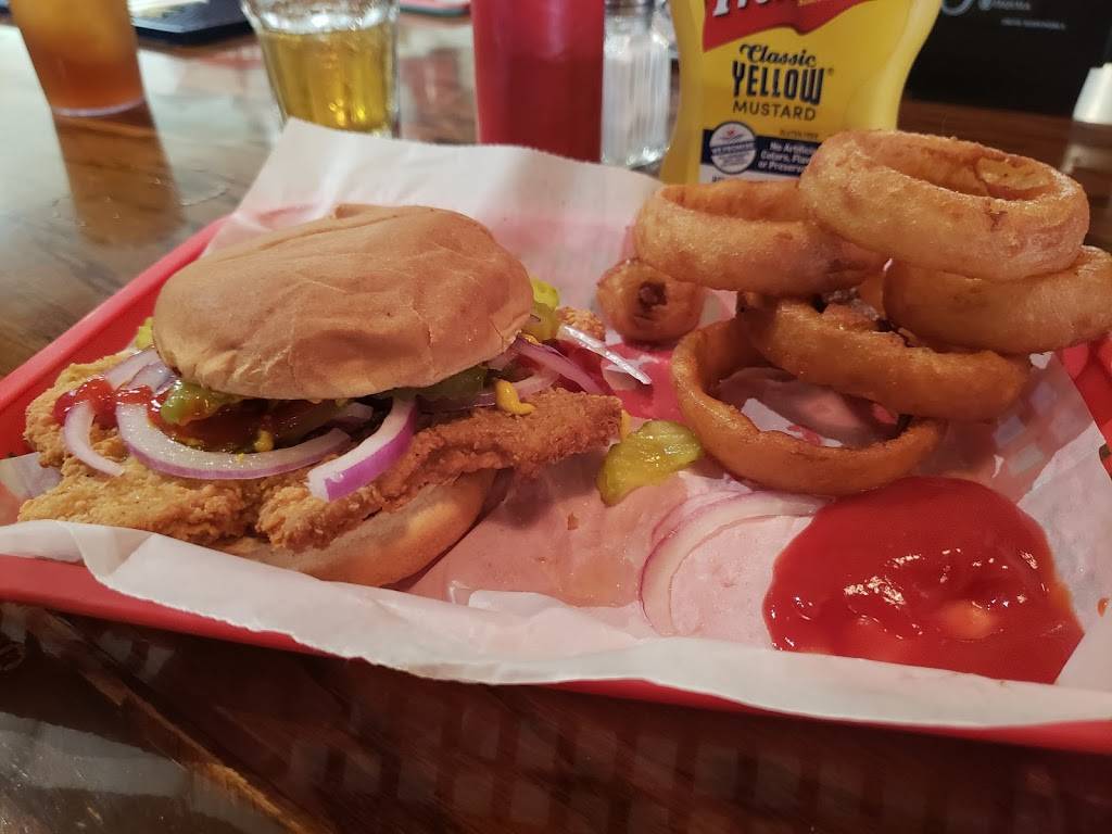 The Town Well, LLC | restaurant | 7543, 208 W Main St, Stanford, IL 61774, USA | 3093792281 OR +1 309-379-2281