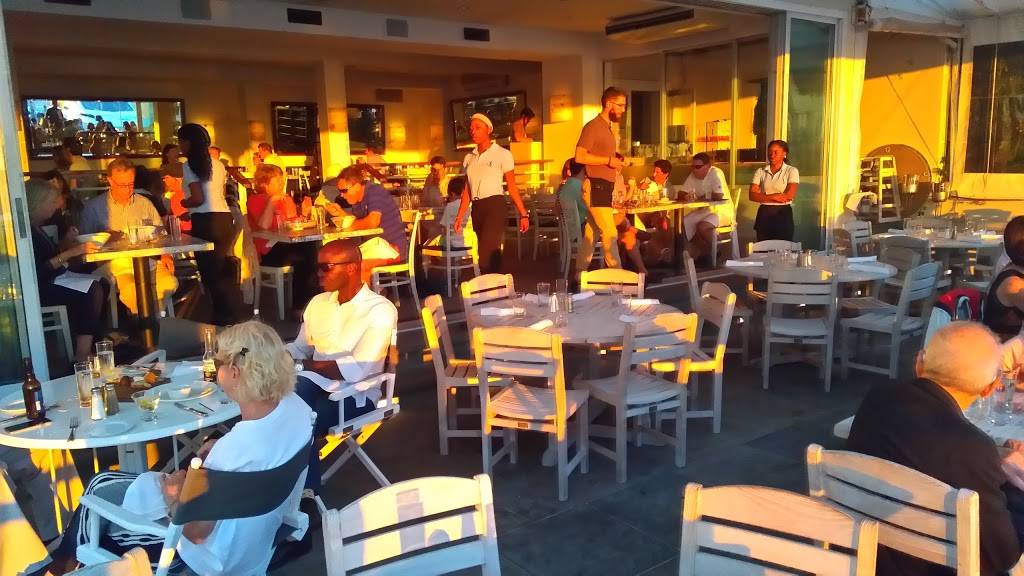 East Hampton Point | restaurant | 295 Three Mile Harbor Hog Creek Rd, East Hampton, NY 11937, USA | 6313249191 OR +1 631-324-9191