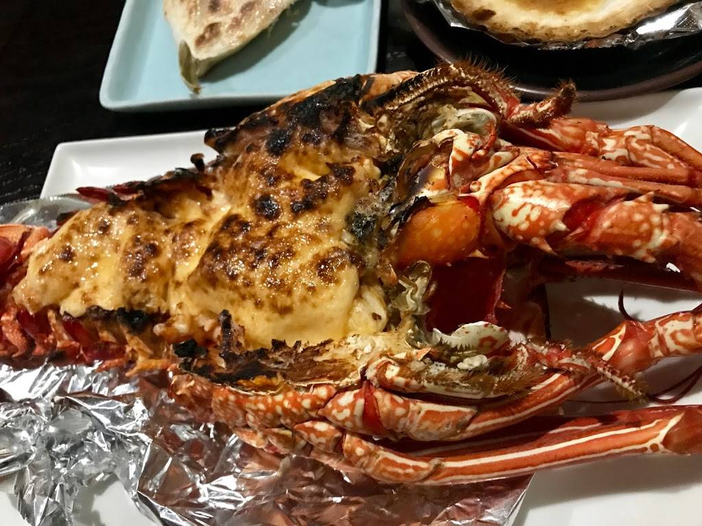 Mitchs Fish Market & Sushi Bar | restaurant | 524 Ohohia St, Honolulu, HI 96819, USA | 8088377774 OR +1 808-837-7774