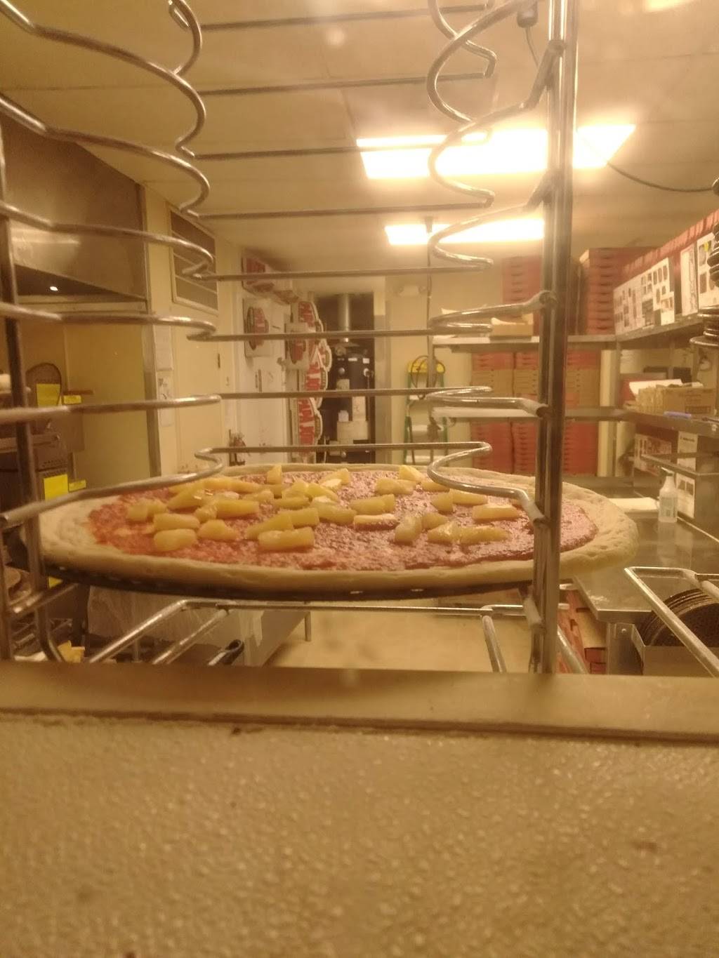 Papa Johns Pizza | restaurant | 2101 Avent Ferry Rd, Raleigh, NC 27605, USA | 9198347272 OR +1 919-834-7272