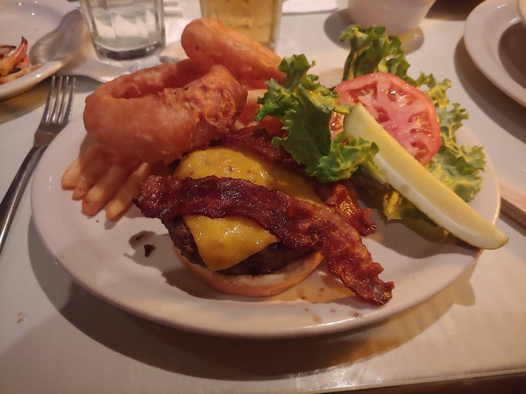 Sinclairs East | restaurant | 7847 Vaughn Rd, Montgomery, AL 36117, USA | 3342717654 OR +1 334-271-7654