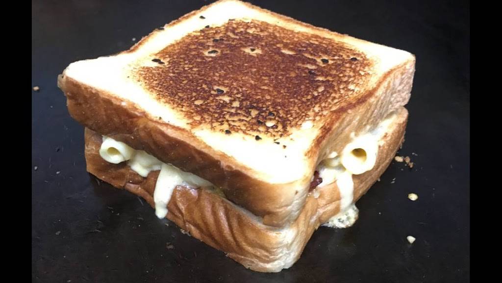 The Spastic Cow | restaurant | 7720 E Links Blvd #103, Bixby, OK 74008, USA | 9186054184 OR +1 918-605-4184