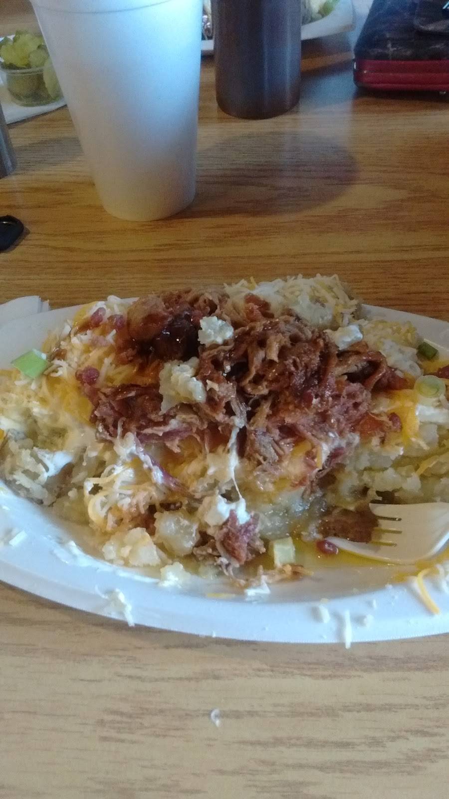 Dillons BBQ | restaurant | 2111 N Roosevelt Ave, Burlington, IA 52601, USA | 3197527427 OR +1 319-752-7427