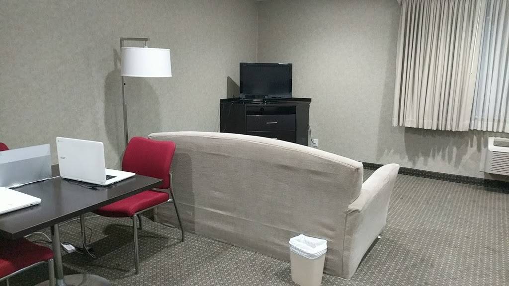 Kahler Apache Hotel and Water Park | restaurant | 1517 16th St SW, Rochester, MN 55902, USA | 5072898866 OR +1 507-289-8866