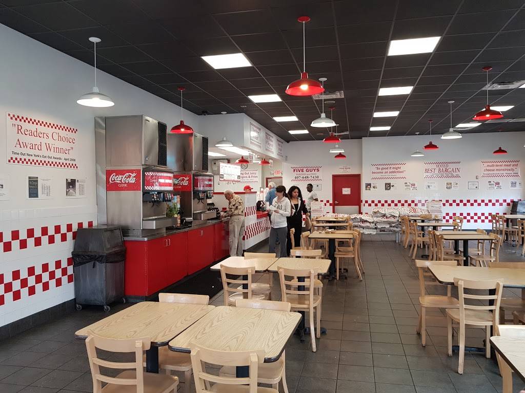 Five Guys | meal takeaway | 2520 S Orange Ave, Orlando, FL 32806, USA | 4076487430 OR +1 407-648-7430
