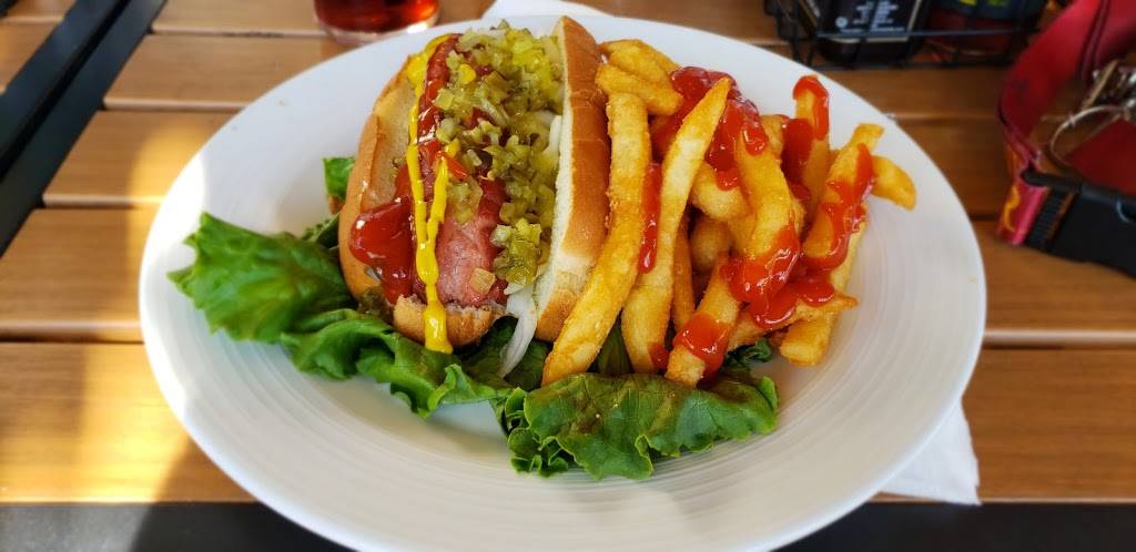 Burgr Bar | restaurant | 317 Tamiami Trail, Punta Gorda, FL 33950, USA | 9416558050 OR +1 941-655-8050