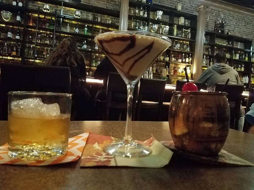 Atlantic & Pacific Pub | night club | 105 S 3rd St, Knoxville, IA 50138, USA | 6418288008 OR +1 641-828-8008