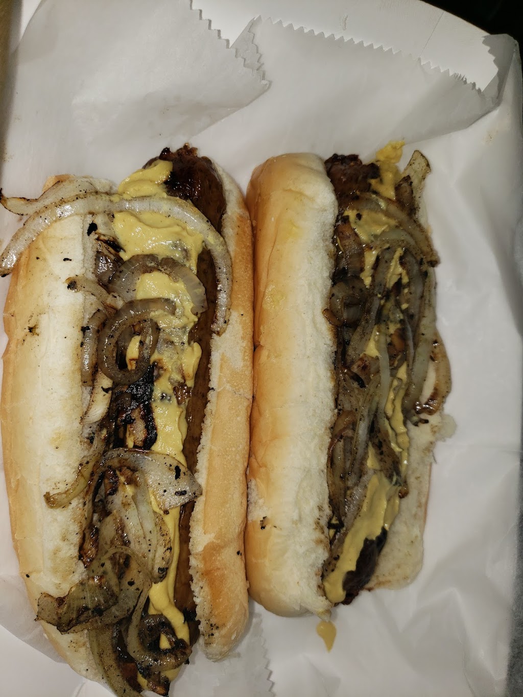 Haute Brats | meal takeaway | 6239 S Ashland Ave, Chicago, IL 60636, USA | 7734244310 OR +1 773-424-4310