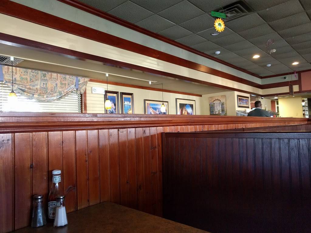 Demos Restaurant | restaurant | 146 Lexington St, Waltham, MA 02452, USA | 7818938359 OR +1 781-893-8359