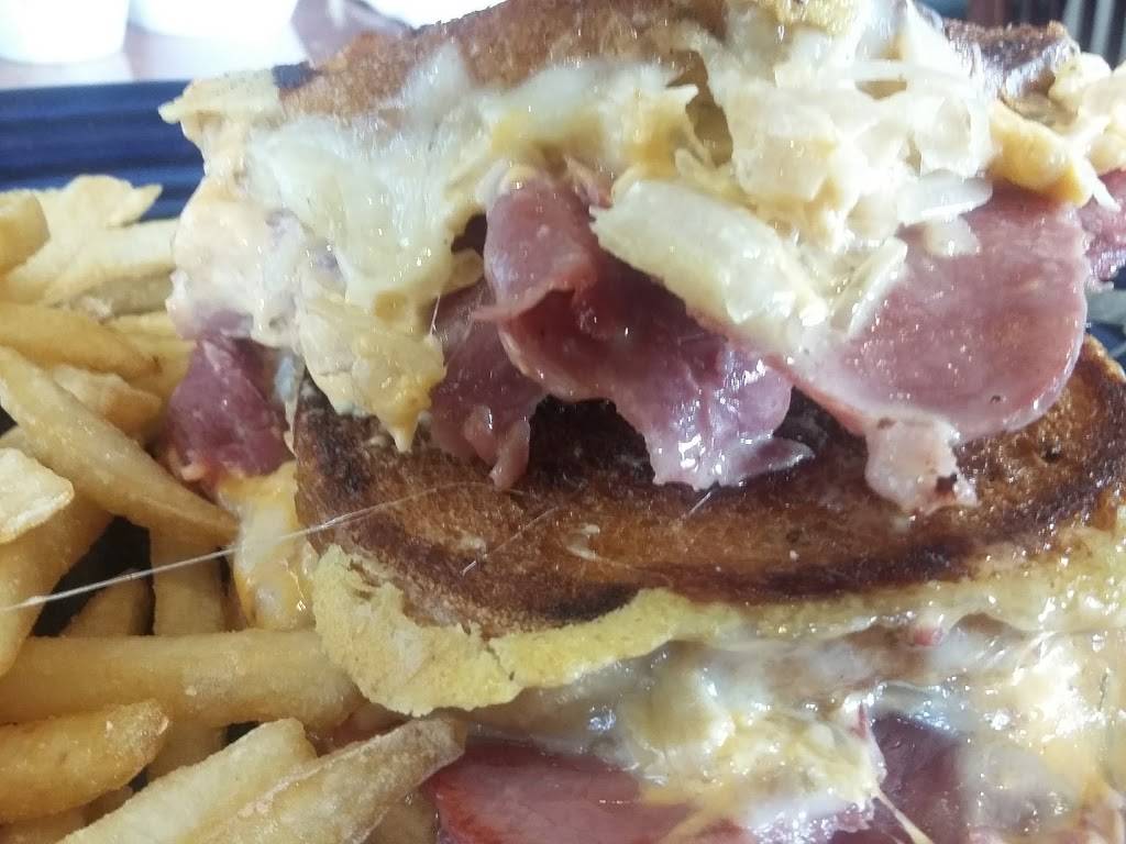 Delias Pizzeria and Grille | restaurant | 128 Edds Ln, Sterling, VA 20165, USA | 7034441661 OR +1 703-444-1661