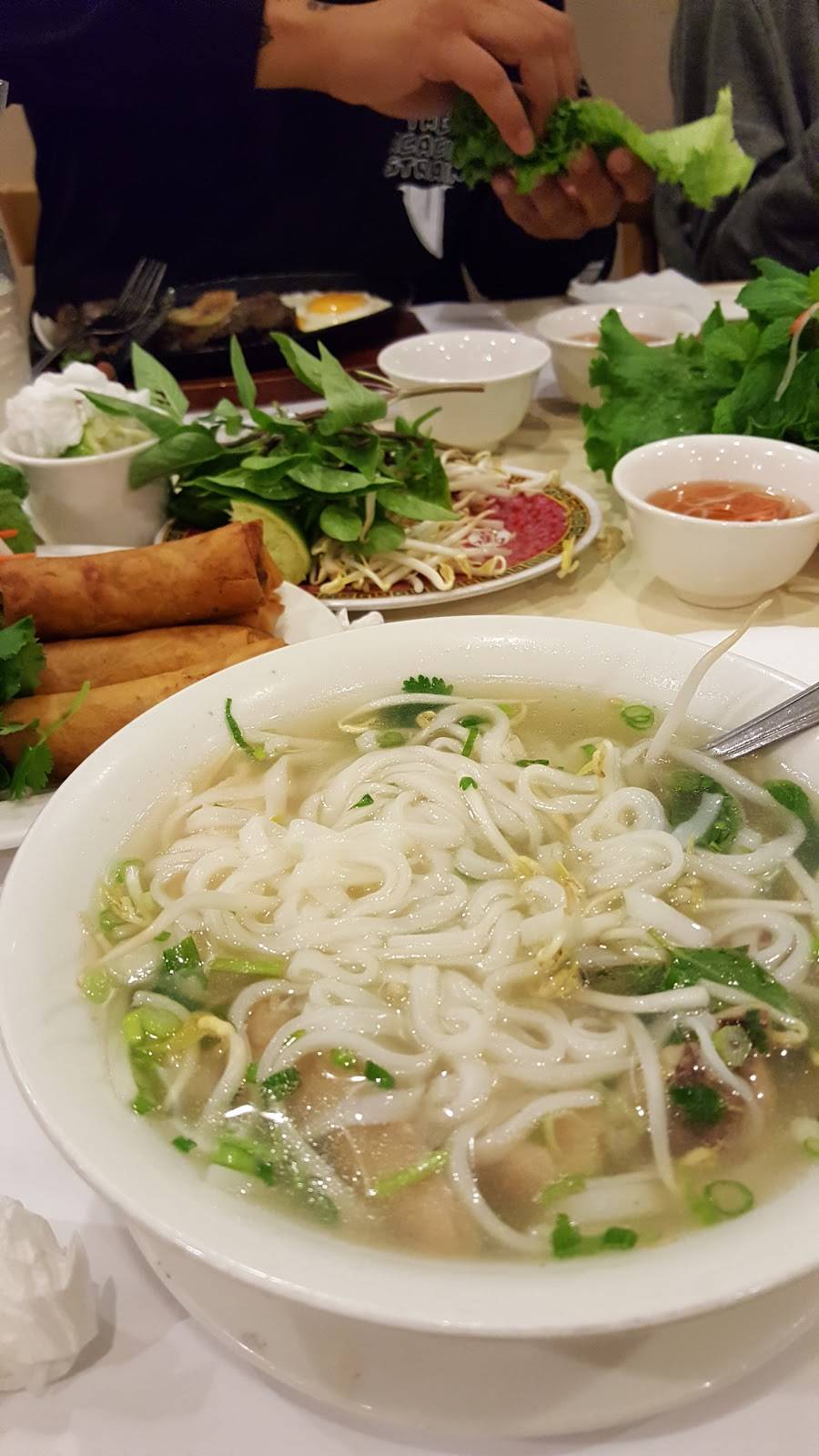Pho Vinh Ky 2 | restaurant | 14390 Brookhurst St, Garden Grove, CA 92843, USA | 7145314965 OR +1 714-531-4965