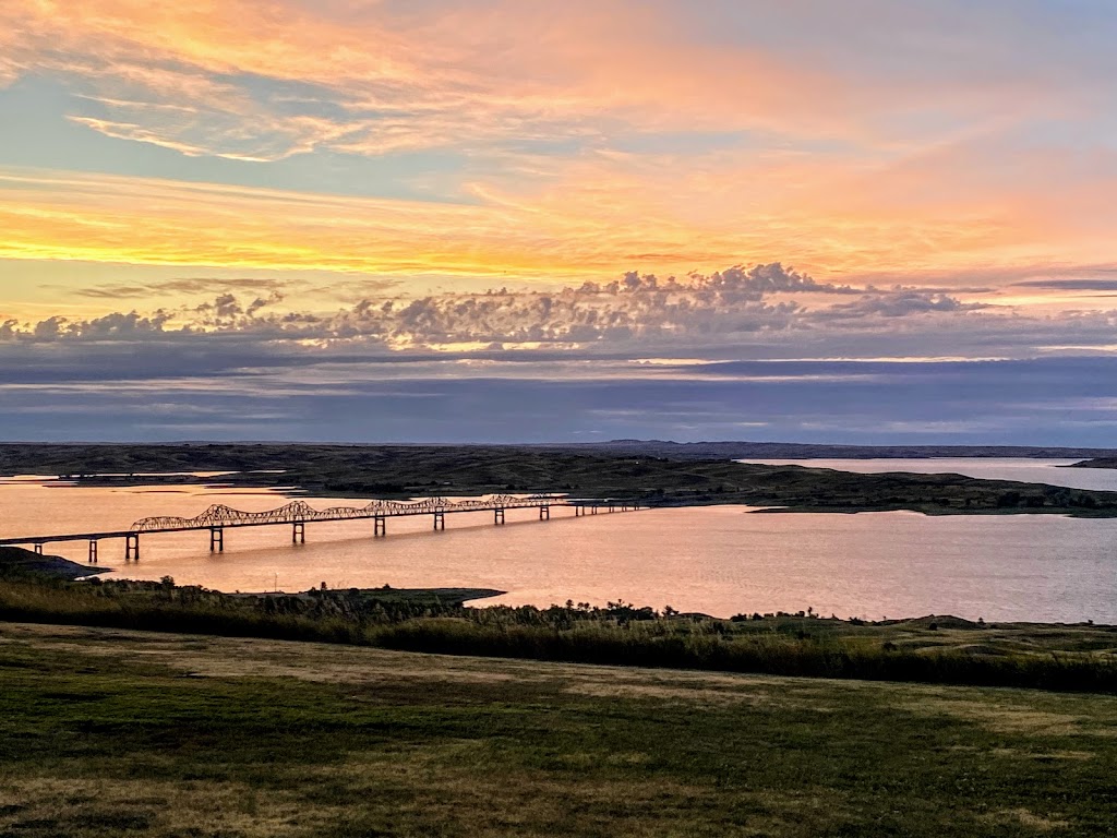 Bobs Steakhouse | restaurant | 29336 US-212, Gettysburg, SD 57442, USA | 6057652535 OR +1 605-765-2535