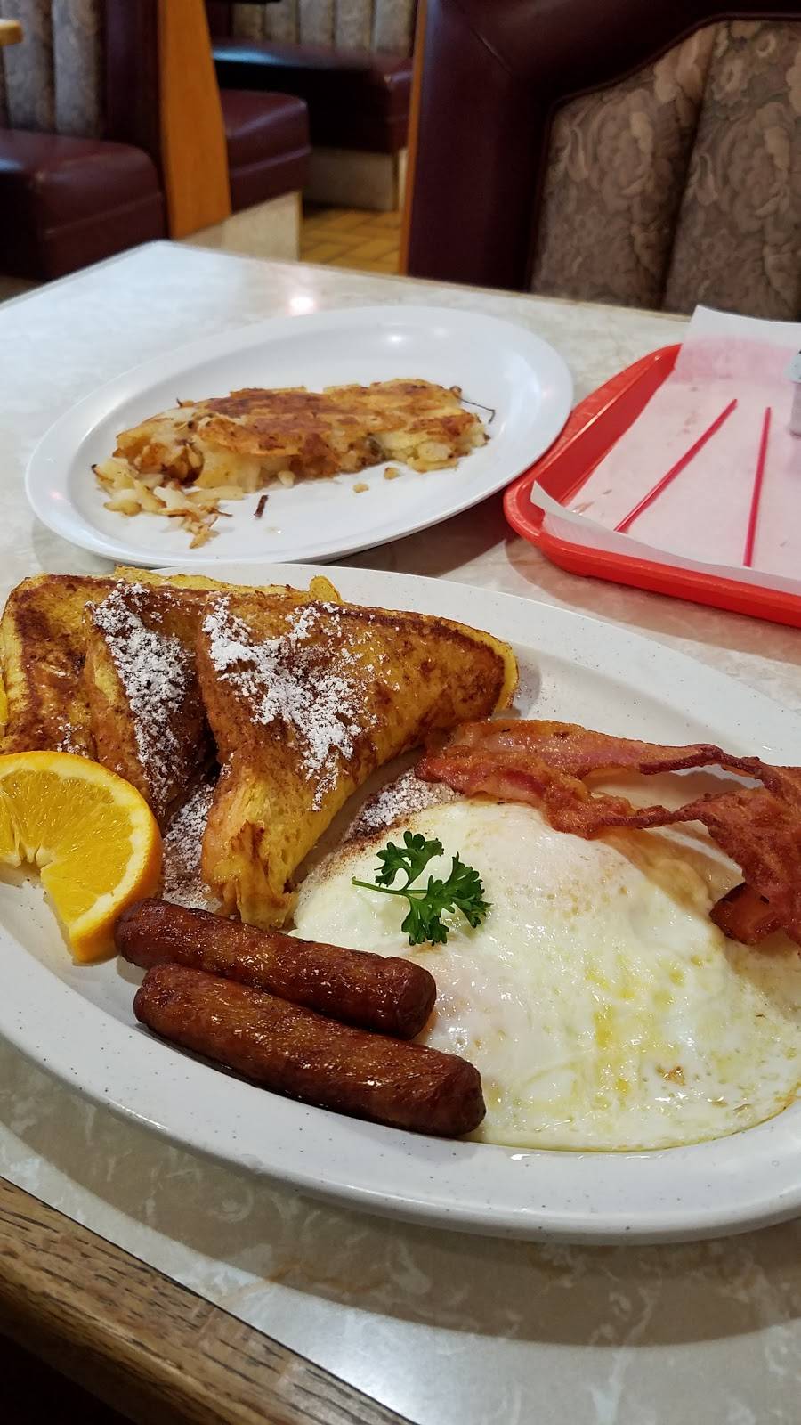 Golden Burger | restaurant | 2301 E 4th St, Long Beach, CA 90814, USA | 5624342625 OR +1 562-434-2625