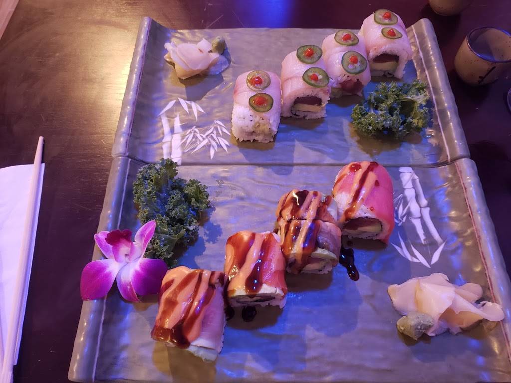 Fuji Hibachi sushi Asian bistro | restaurant | 2184 Glenwood Shopping Plaza, Oneida, NY 13421, USA | 3152804768 OR +1 315-280-4768