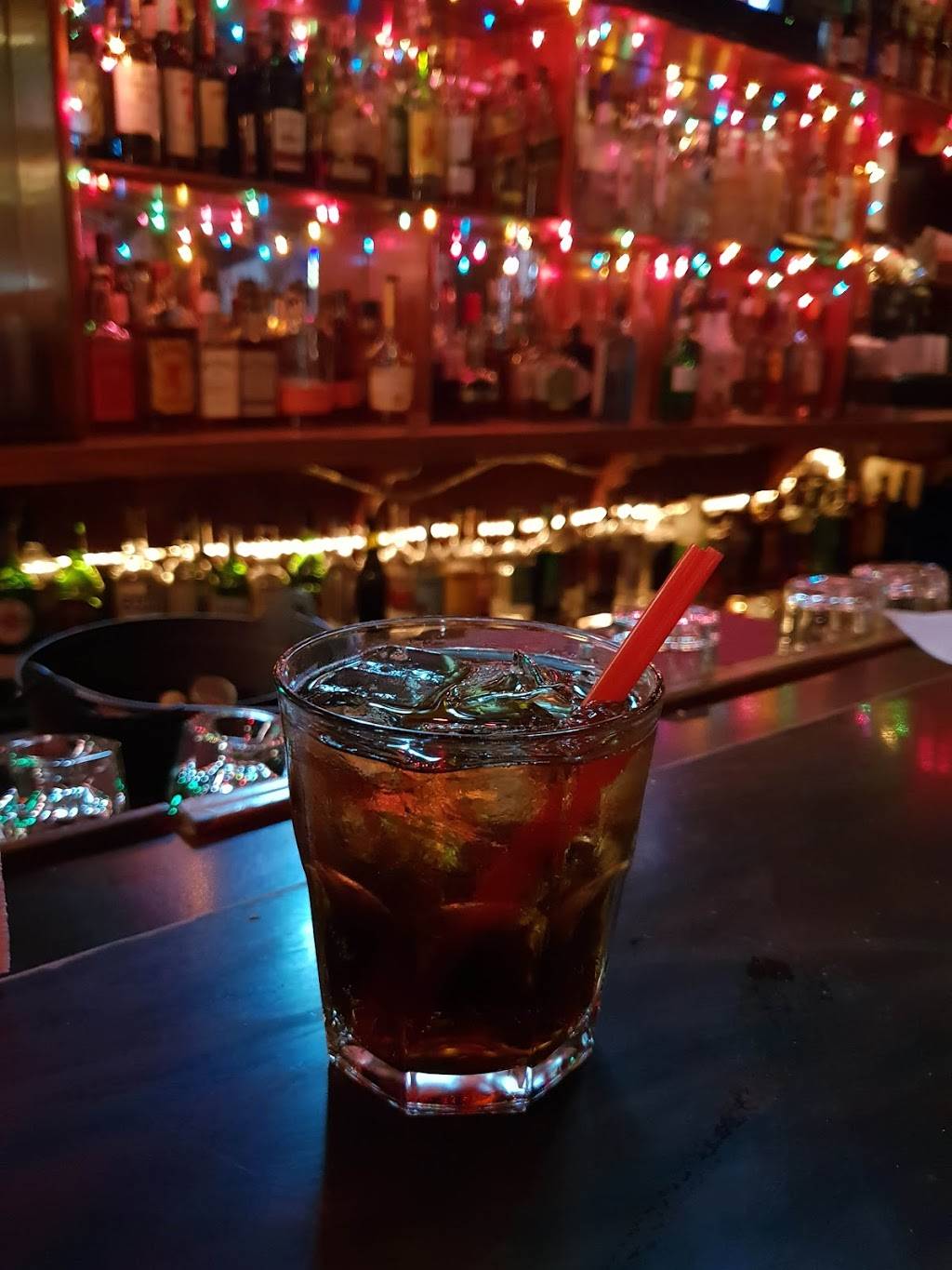 Rainbow Bar & Grill | restaurant | 9015 Sunset Blvd, West Hollywood, CA 90069, USA | 3102784232 OR +1 310-278-4232