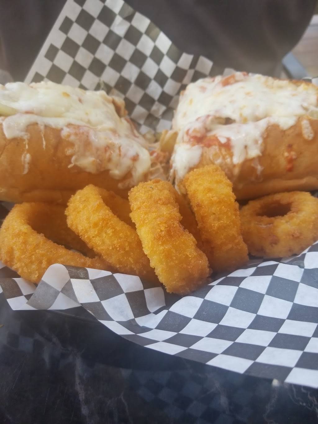 Copper House Grill | restaurant | 1155 Airport Rd, Pleasant Valley, WV 26554, USA | 3045348323 OR +1 304-534-8323