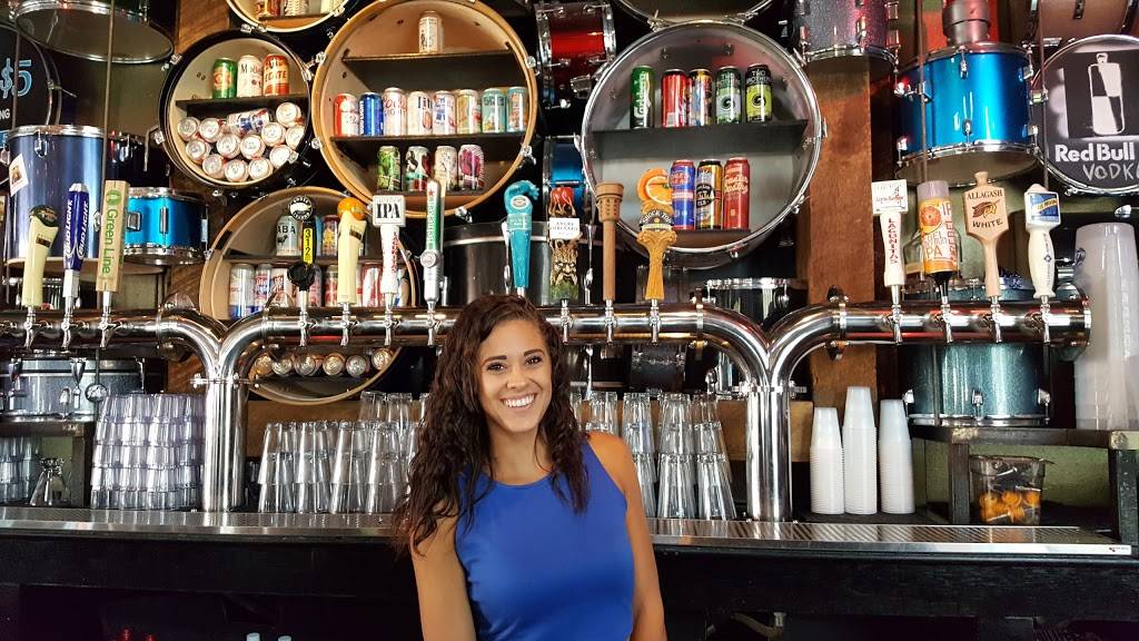 HVAC Pub | restaurant | 1612, 3530 N Clark St, Chicago, IL 60657, USA | 7737898864 OR +1 773-789-8864