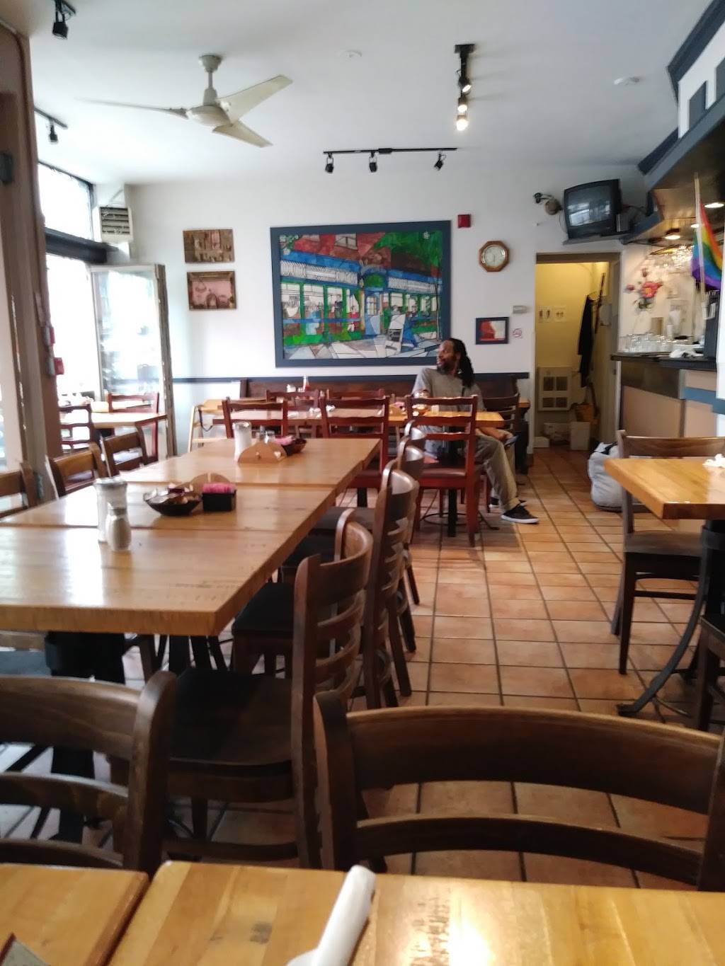 Johnny Gs Cafe | restaurant | 478 Parliament St, Toronto, ON M5A 3A3, Canada | 6473683866 OR +1 647-368-3866