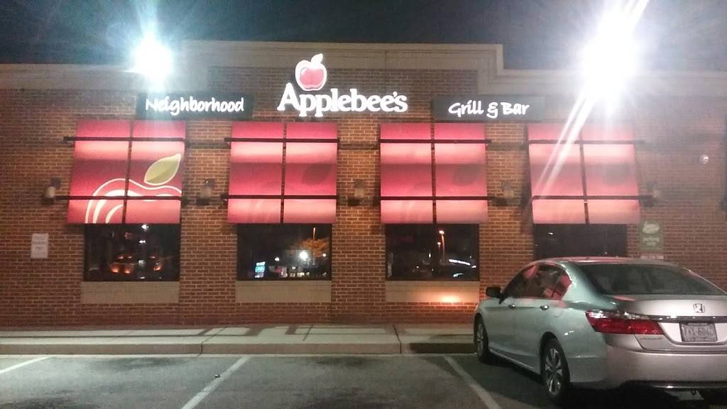 Applebees Grill + Bar | restaurant | 3447 Donnell Dr, Forestville, MD 20747, USA | 3015167800 OR +1 301-516-7800