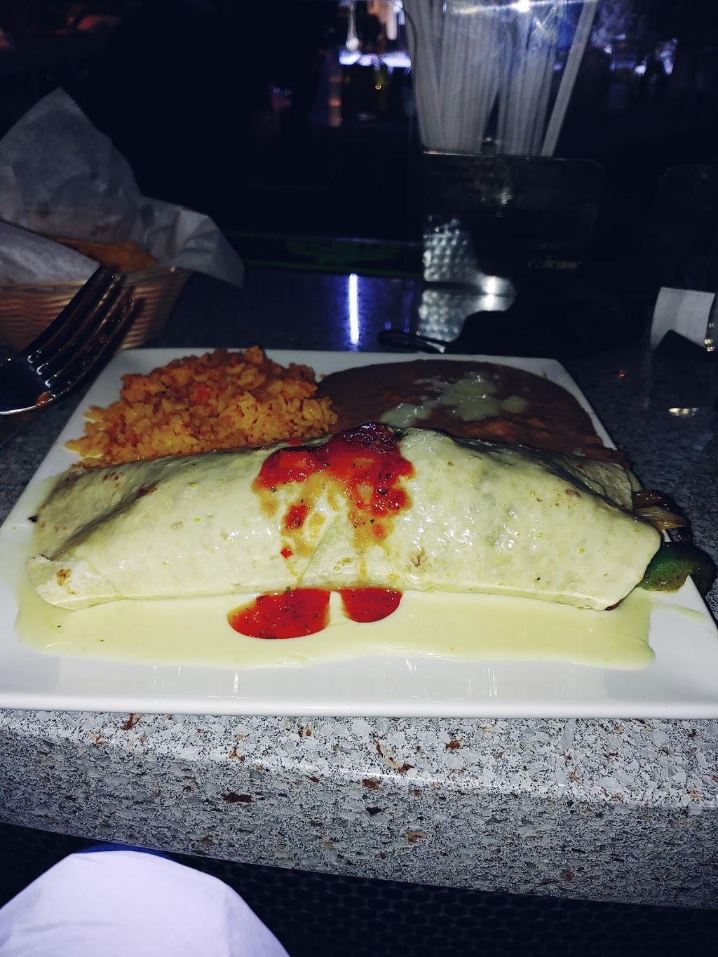 Sol de Mexico Milford | restaurant | East Main Plaza, 350 E Main St, Milford, MA 01757, USA | 5083813473 OR +1 508-381-3473