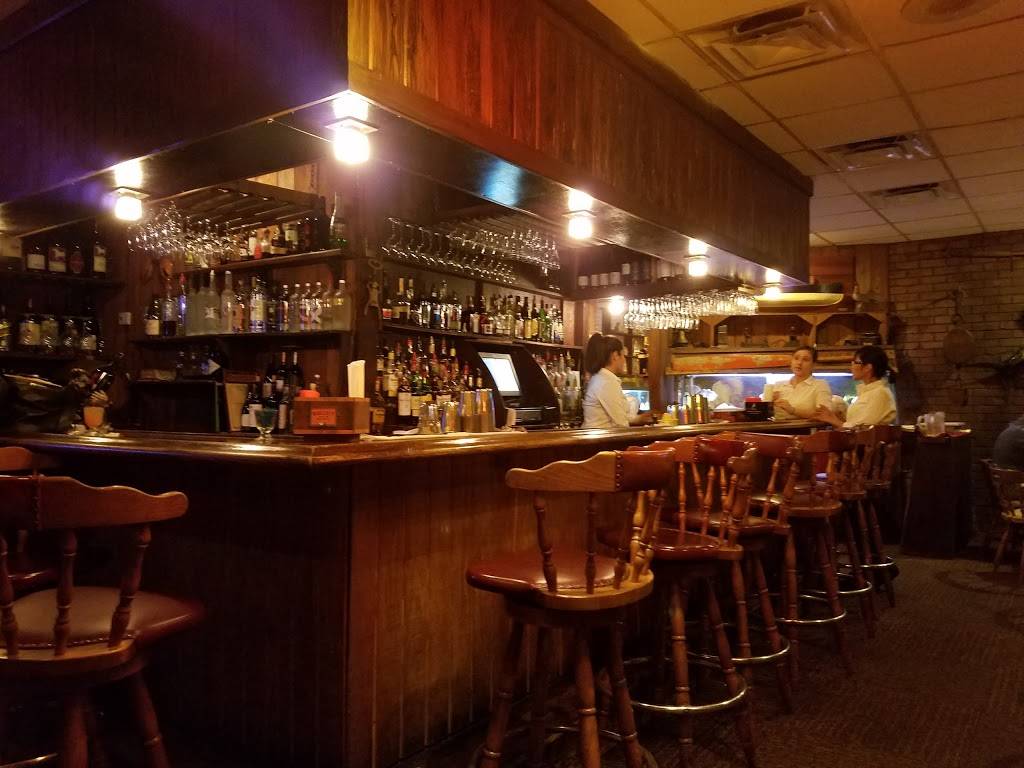 Captains Tavern Restaurant | restaurant | 9625 S Dixie Hwy, Miami, FL 33156, USA | 3056665979 OR +1 305-666-5979