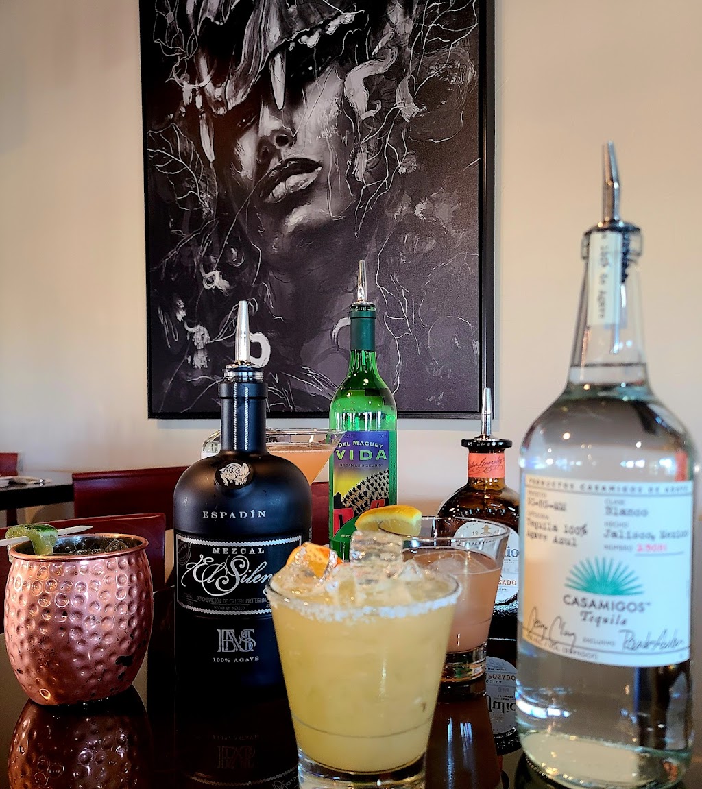 Hacienda Real | restaurant | 702 Sutter St, Folsom, CA 95630, USA | 9166739123 OR +1 916-673-9123