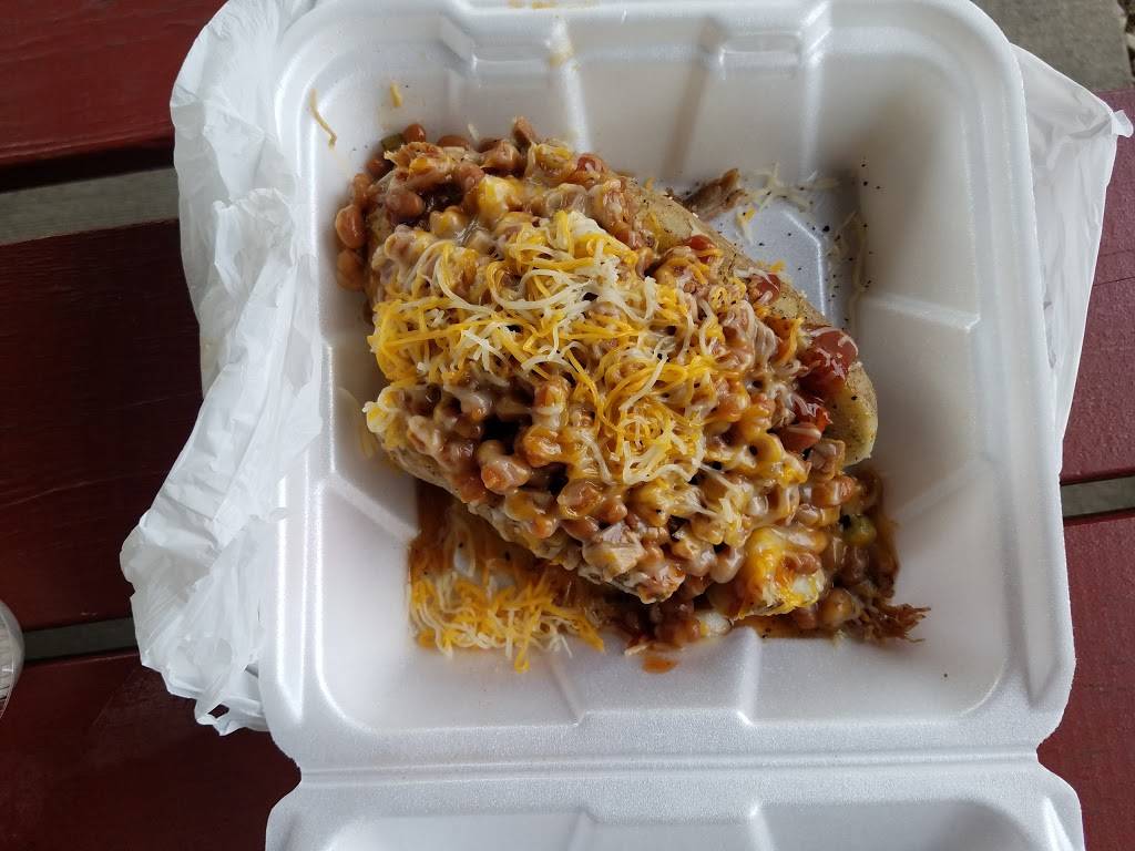 Wheelans Barbecue Shack | restaurant | 491 Fairfax St, Carlyle, IL 62231, USA | 6185942727 OR +1 618-594-2727