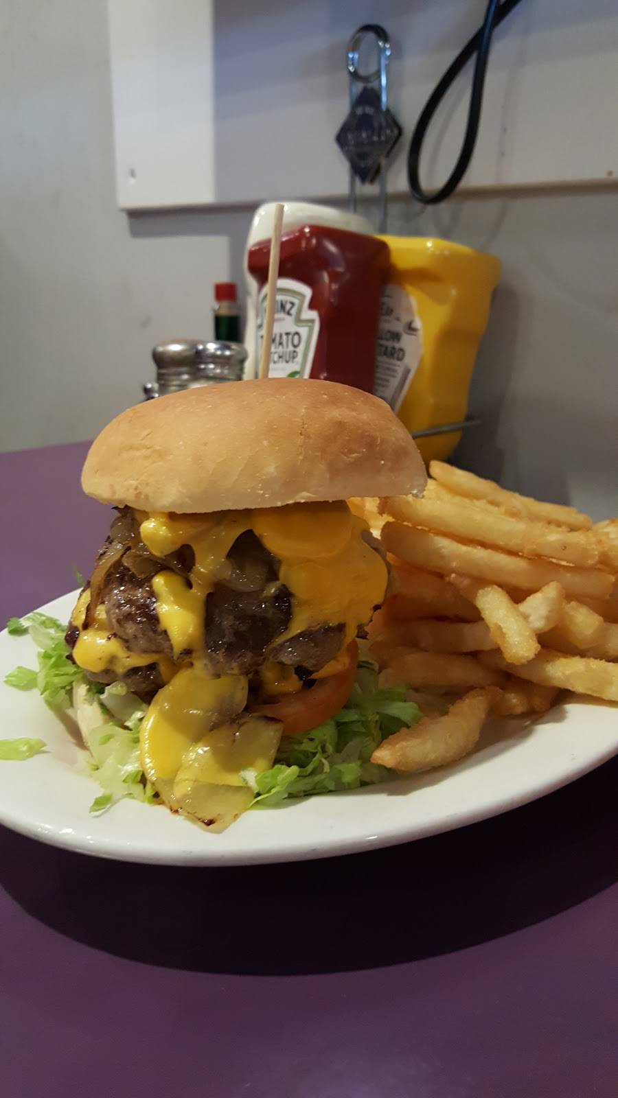 The Birdcage | restaurant | 7089 Baltimore Annapolis Blvd Suite C, Glen Burnie, MD 21061, USA | 4107602337 OR +1 410-760-2337