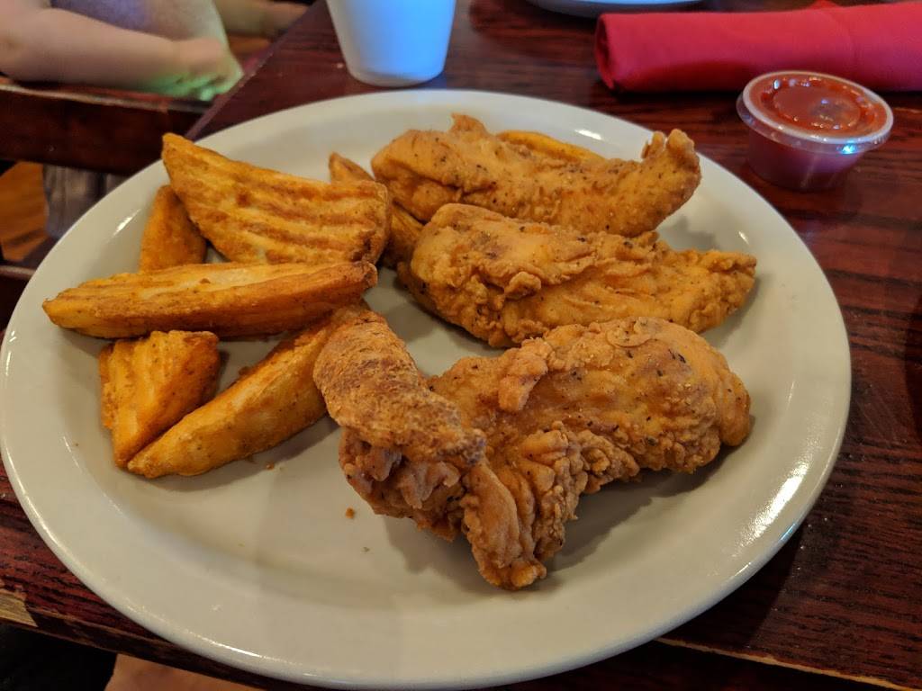 Claudia Sanders Dinner House | restaurant | 3202 Shelbyville Rd, Shelbyville, KY 40065, USA | 5026335600 OR +1 502-633-5600