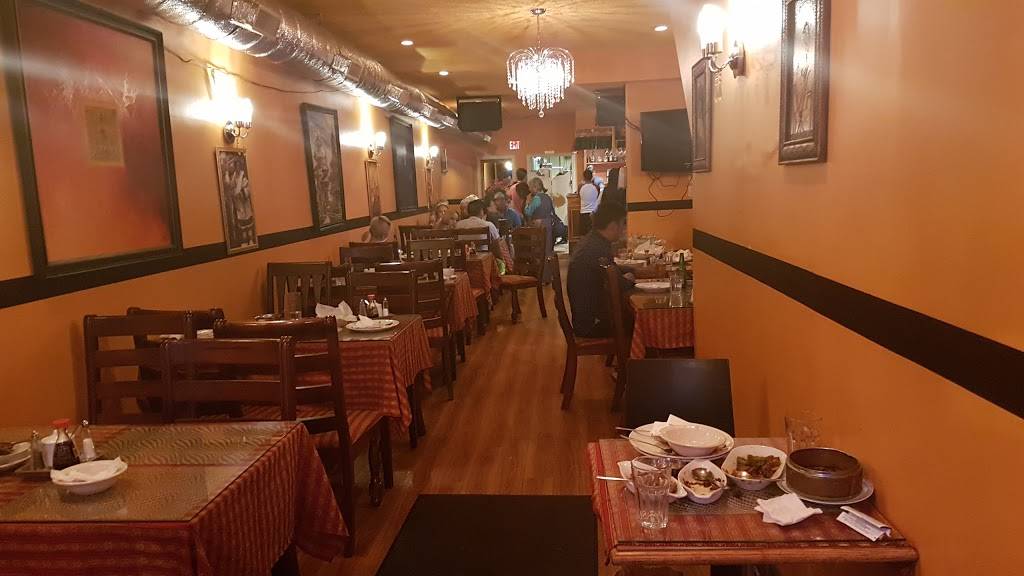 Om Restaurant | restaurant | 1439 Queen St W, Toronto, ON M6R 1A1, Canada | 4165323901 OR +1 416-532-3901