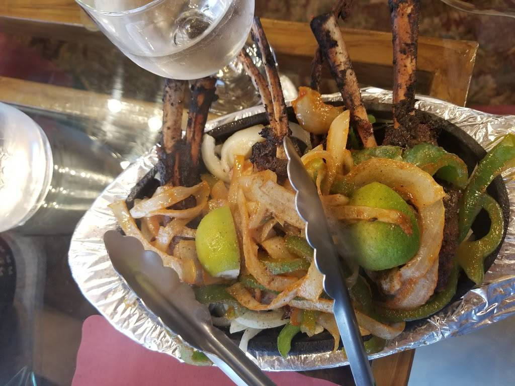 Nagina Palace | restaurant | 1142 W Main St, Turlock, CA 95380, USA | 2096561300 OR +1 209-656-1300