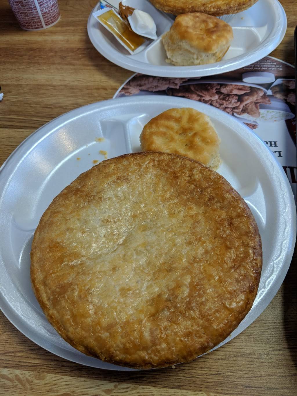 Lees Famous Recipe Chicken | restaurant | 1635 N 21st St, Newark, OH 43055, USA | 7403661424 OR +1 740-366-1424