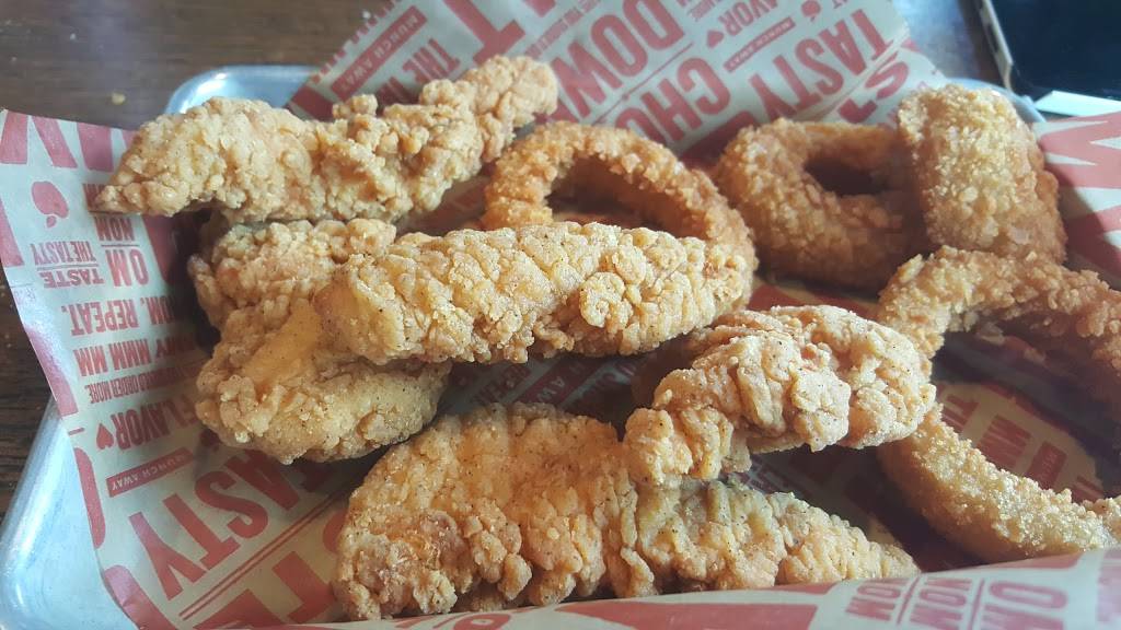 Applebees Grill + Bar | restaurant | 19625 Restaurant Row, Houston, TX 77084, USA | 2815793580 OR +1 281-579-3580